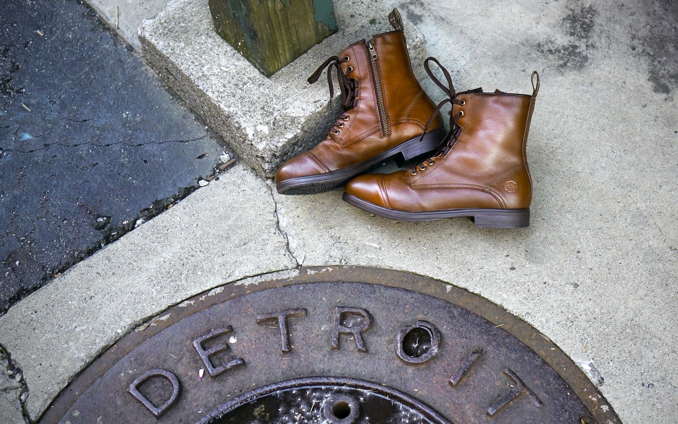 Spice Steel-Toe Safety Combat Motorcycle Boot | Designed for Women by Women | ASTM Certified, Featuring Lace-Ups, and Side Zipper | Full Grain Mystic Dune Leather | Xena Workwear