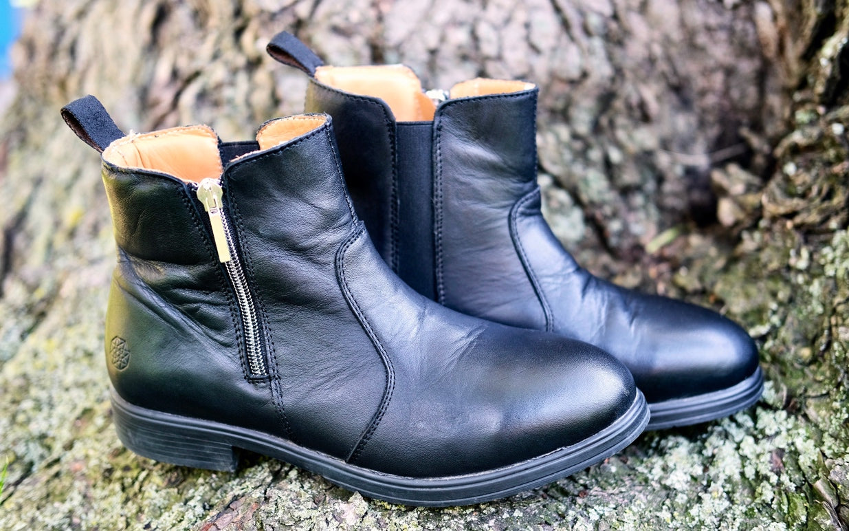 Weathered Collection | Omega EH Rated Steel-Toe Safety Boot in Full-Grain Stylish Black Leather | Xena Workwear for Women by Women