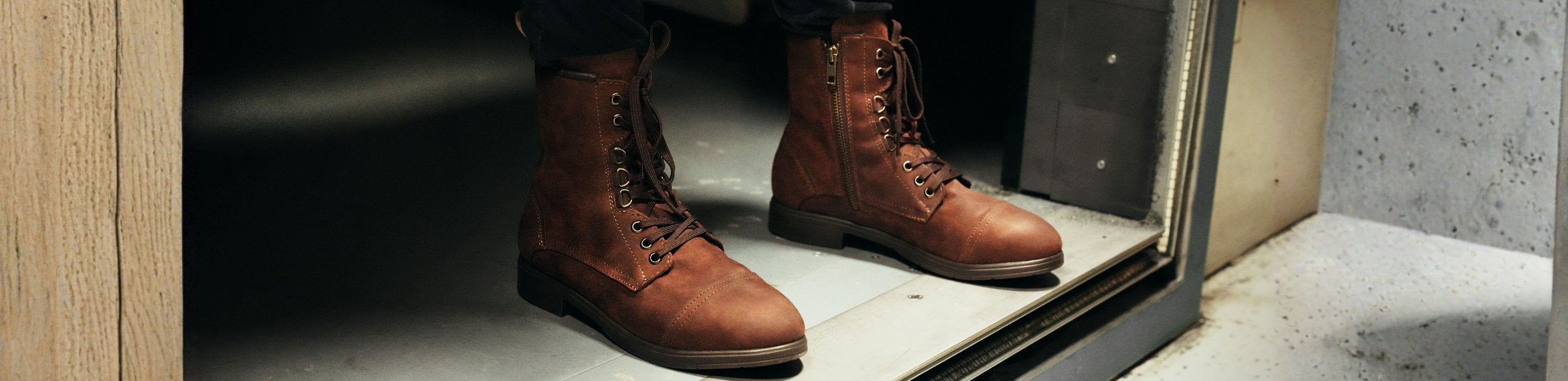 Lace-up Boots ONLY