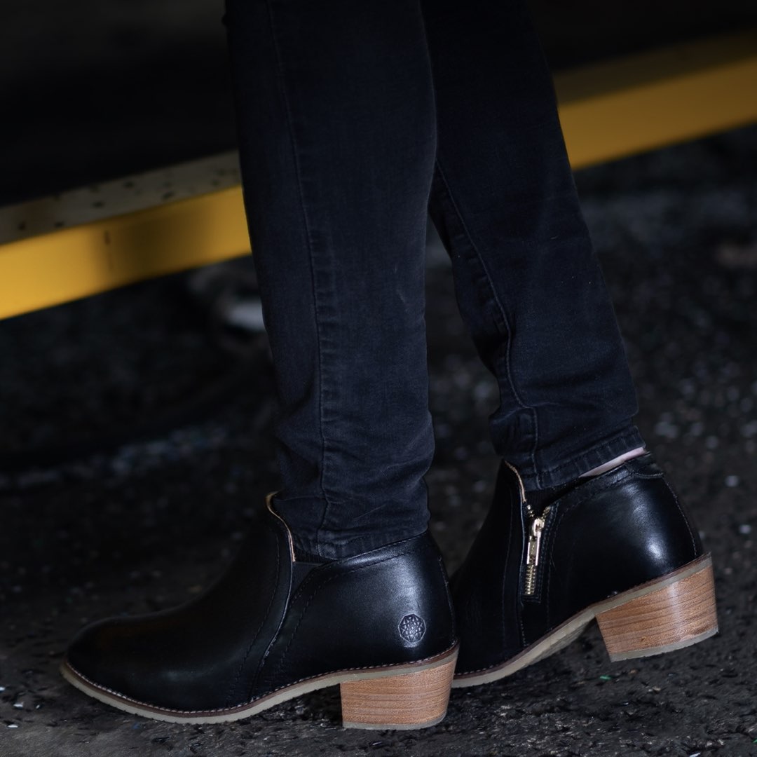 Steel Toe Shoes for Women â Engineered by Xena Workwear